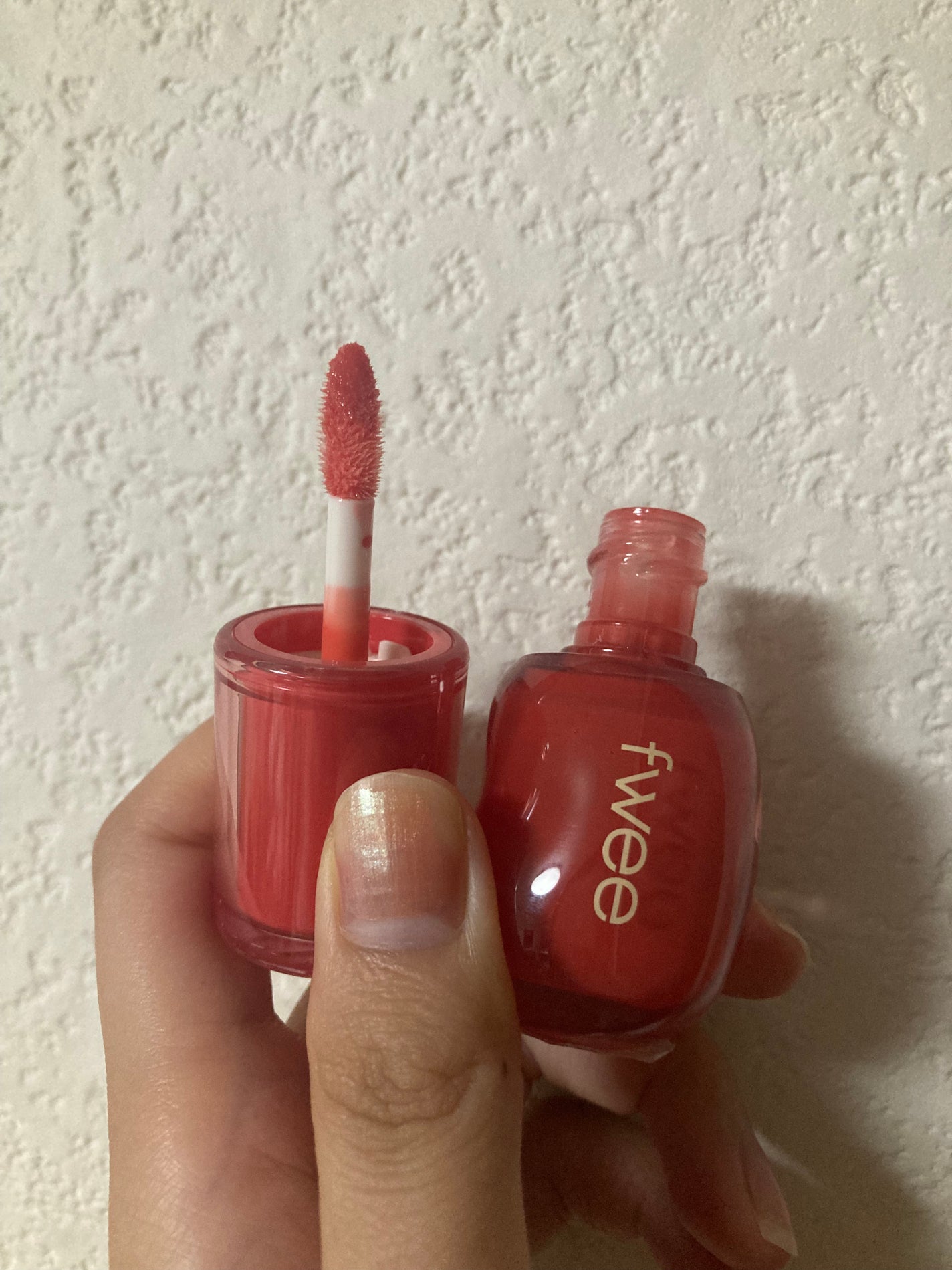 フィー 3Dボリューミンググロス/fwee/リップグロスを使ったクチコミ(3枚目)