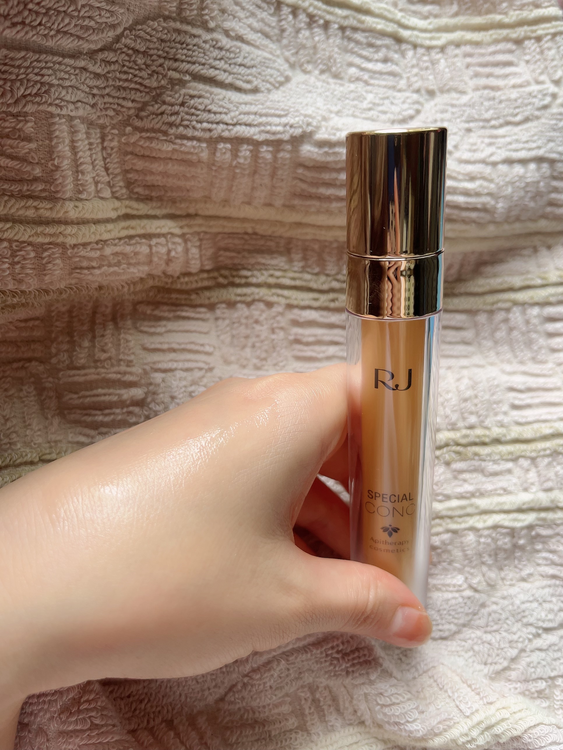 RJスペシャルコンク/アピセラピーコスメティクス/美容液を使ったクチコミ（2枚目）