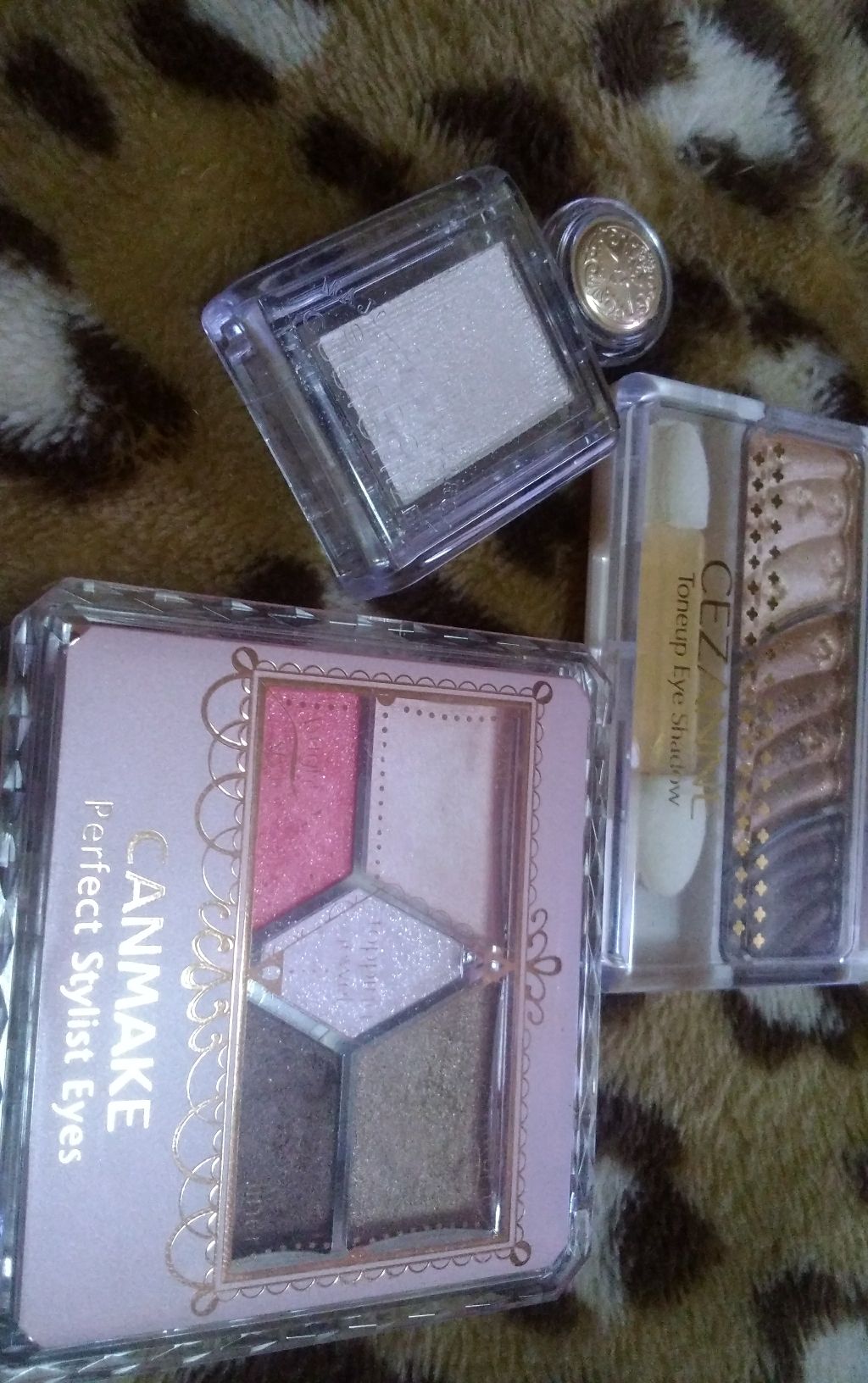 トーンアップアイシャドウ/CEZANNE/アイシャドウパレットを使ったクチコミ（1枚目）