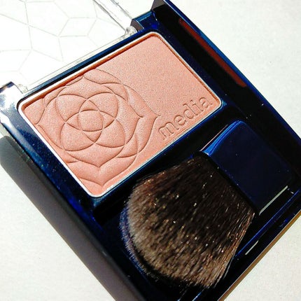 ブライトアップチークN/media/パウダーチークを使ったクチコミ(1枚目)