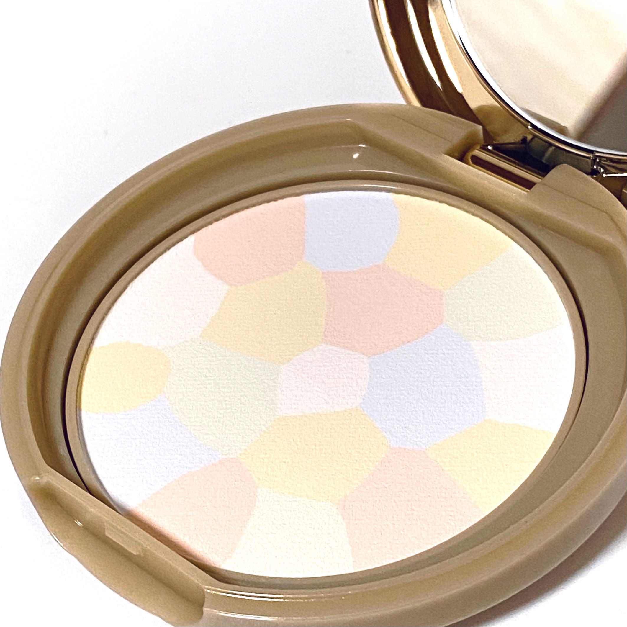 マシュマロフィニッシュパウダー　～Abloom～/キャンメイク/プレストパウダーを使ったクチコミ（3枚目）