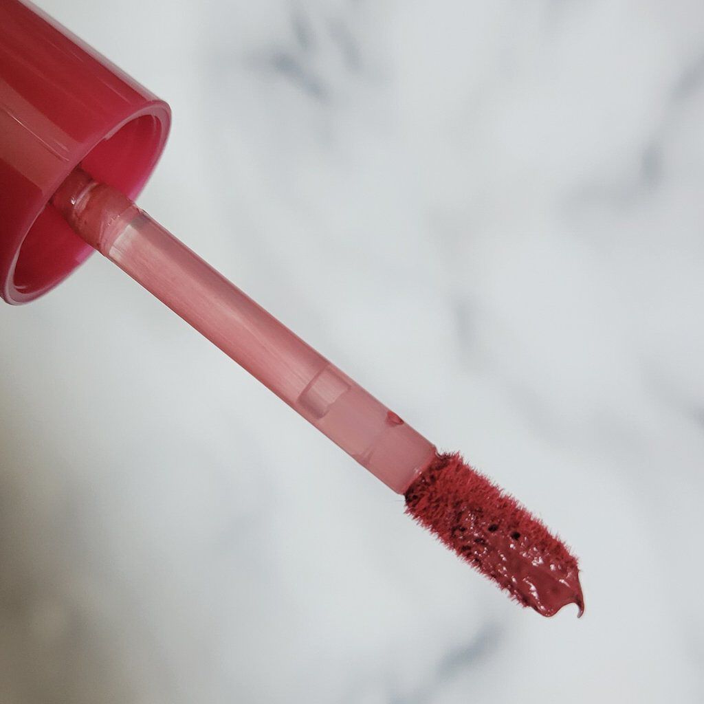 ビビッドコットン インクティント ブラー/innisfree/口紅を使ったクチコミ（2枚目）