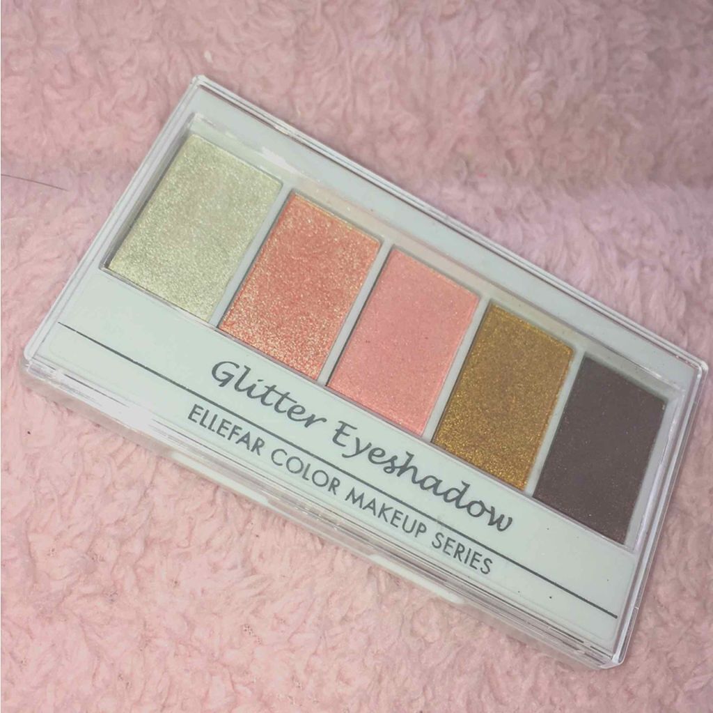 エルファー グリッターアイシャドウ/DAISO/アイシャドウパレットを使ったクチコミ(1枚目)