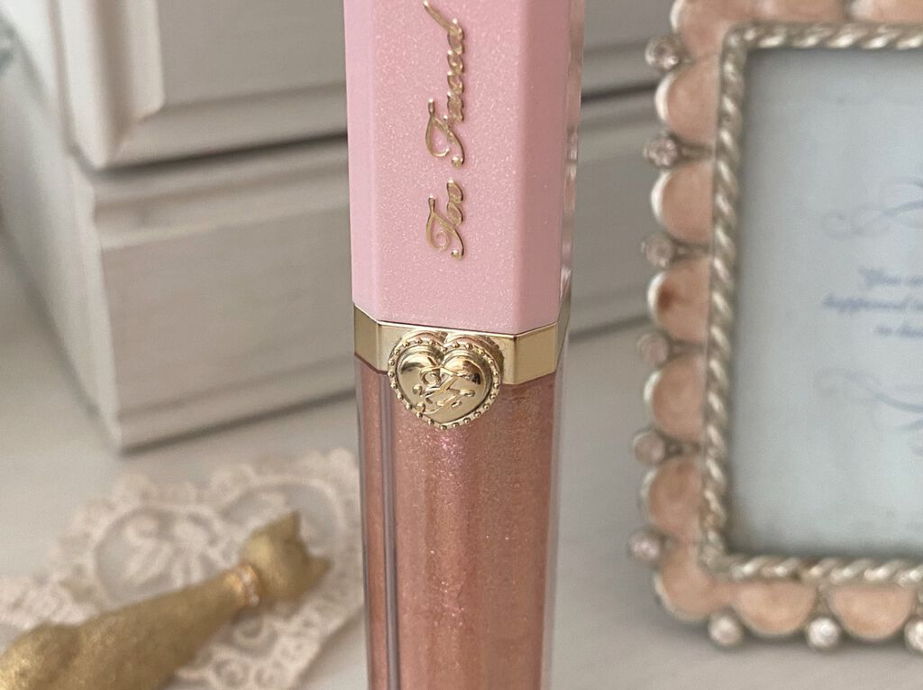 リッチ&ダズリン ハイシャイン スパークリング リップグロス/Too Faced/リップグロスを使ったクチコミ(2枚目)