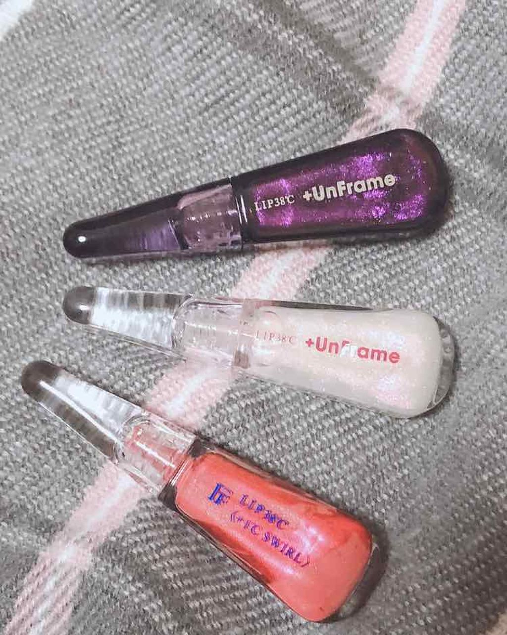 LIP38℃ +UnFrame<ホログラフィック>/UZU BY FLOWFUSHI/リップグロスを使ったクチコミ(1枚目)
