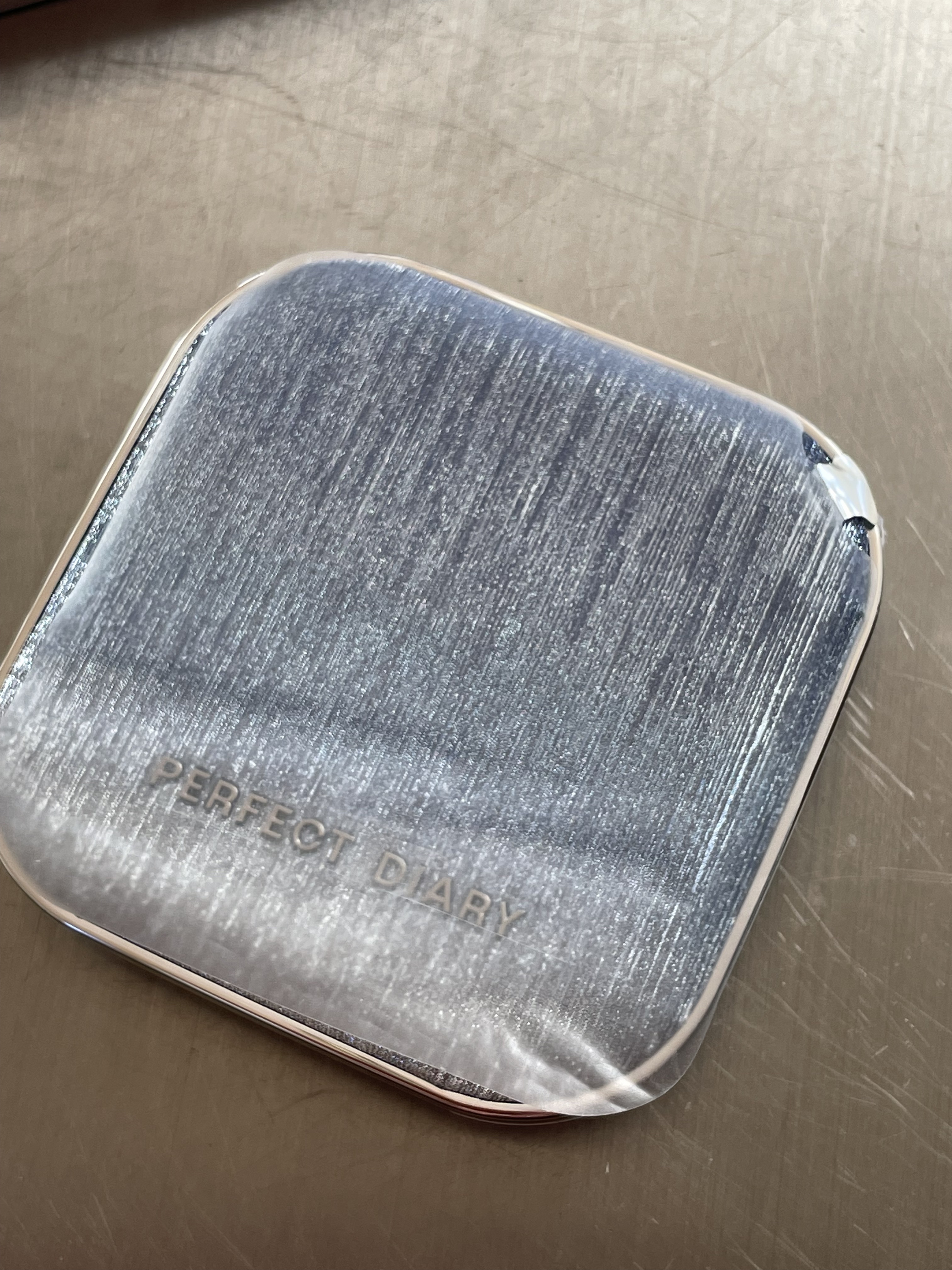 PERFECT DIARY (パーフェクトダイアリー)「原石」9色アイシャドウ　クリスマス限定/PERFECT DIARY/アイシャドウパレットを使ったクチコミ（2枚目）