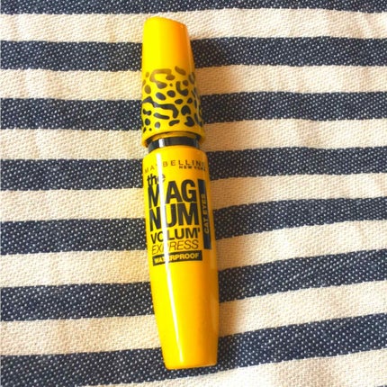 ボリューム エクスプレス マグナム ウォータープルーフ N/MAYBELLINE NEW YORK/マスカラを使ったクチコミ(1枚目)