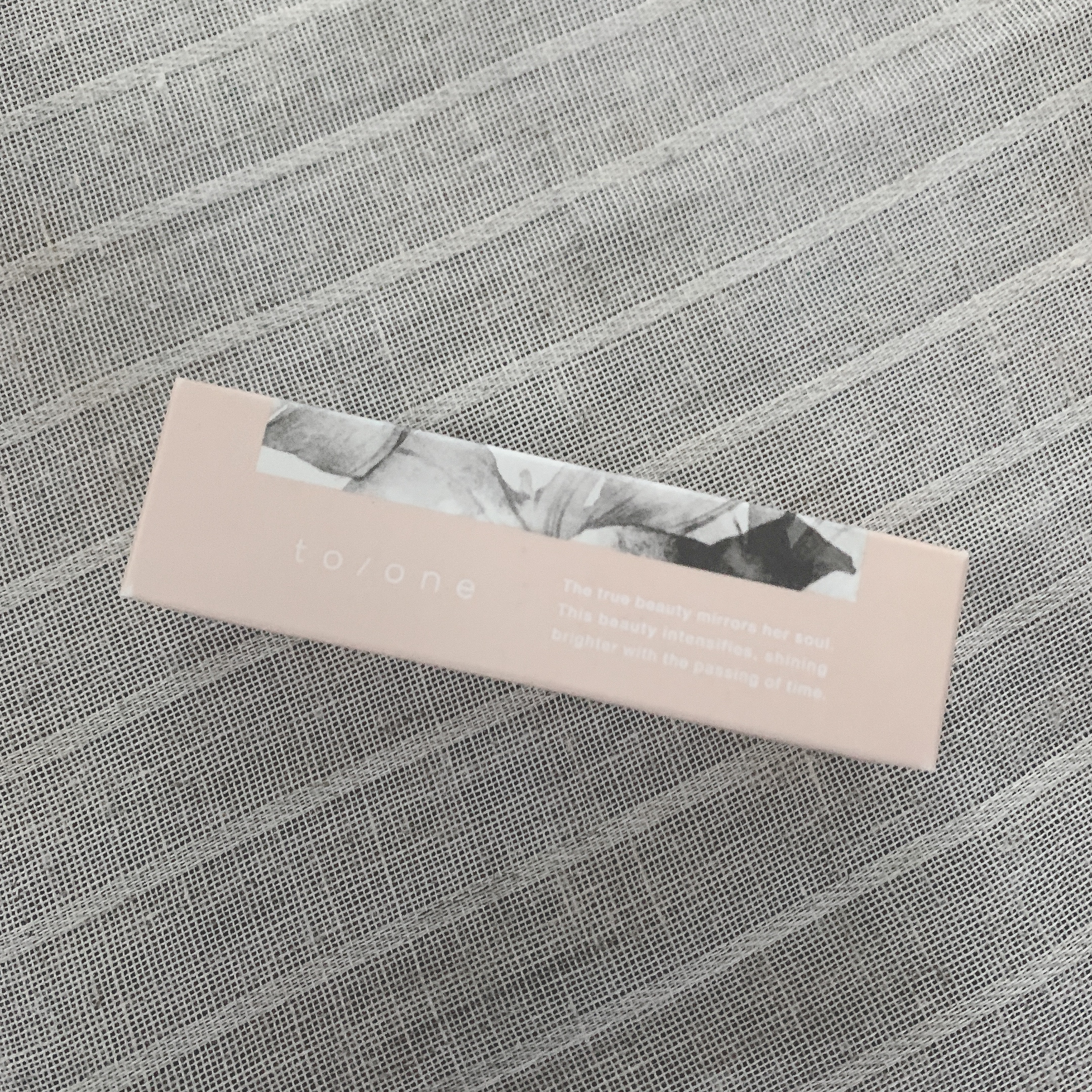 ルミナイザーバー 03 ラベンダーグロウ/to/one/スティックハイライトを使ったクチコミ（3枚目）