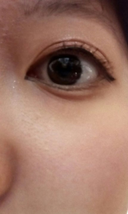 リトルレディ リュクス リキッドアイライナーのクチコミ「⚠拡大画像があります×3
私流⭐
猫目の作り方❗🐱
今回は私流の猫目の作り方を紹介したいと.....」(2枚目)