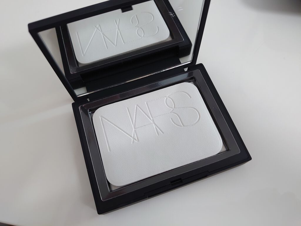 ライトリフレクティングセッティングパウダー　プレスト　N/NARS/プレストパウダーを使ったクチコミ（1枚目）
