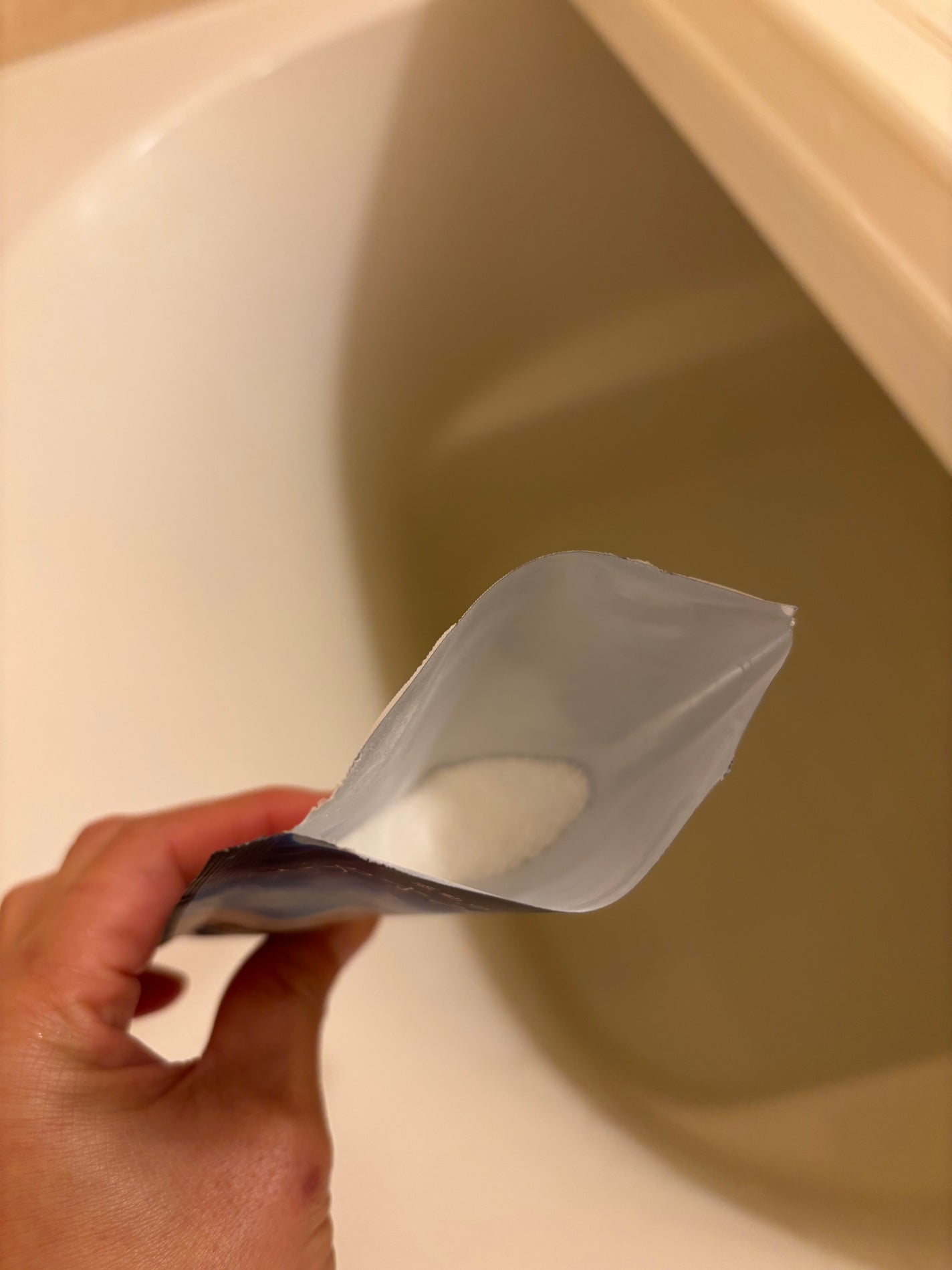 H.L.Bバスパウダー おやすみ前の新習慣 /H.L.B/炭酸系入浴剤を使ったクチコミ(8枚目)