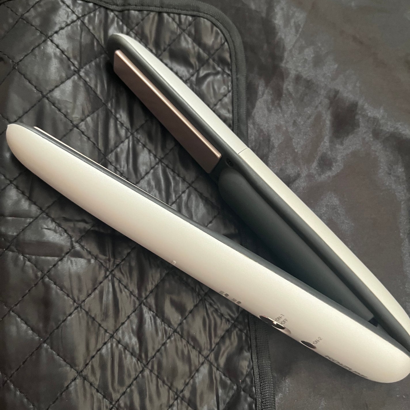 コードレスストレートアイロン KHS-8640/KOIZUMI/ストレートアイロンを使ったクチコミ(2枚目)