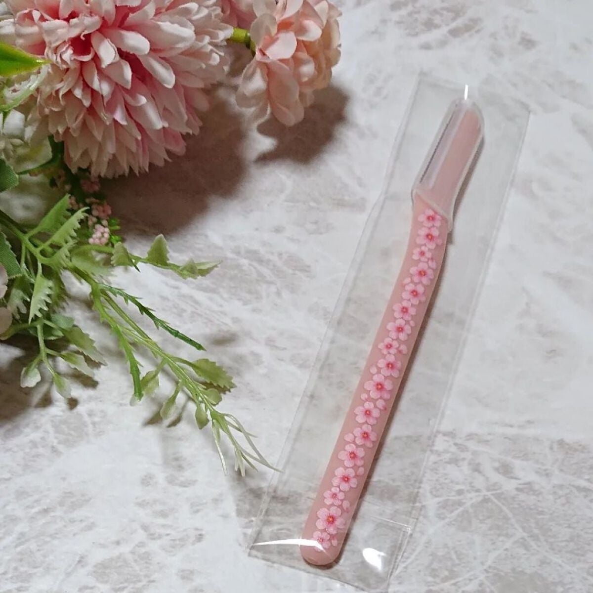 ir_uuy on LIPS 「ニッケンかみそり株式会社様より可愛いモノ好きな女性の為の気分が..」(1枚目)