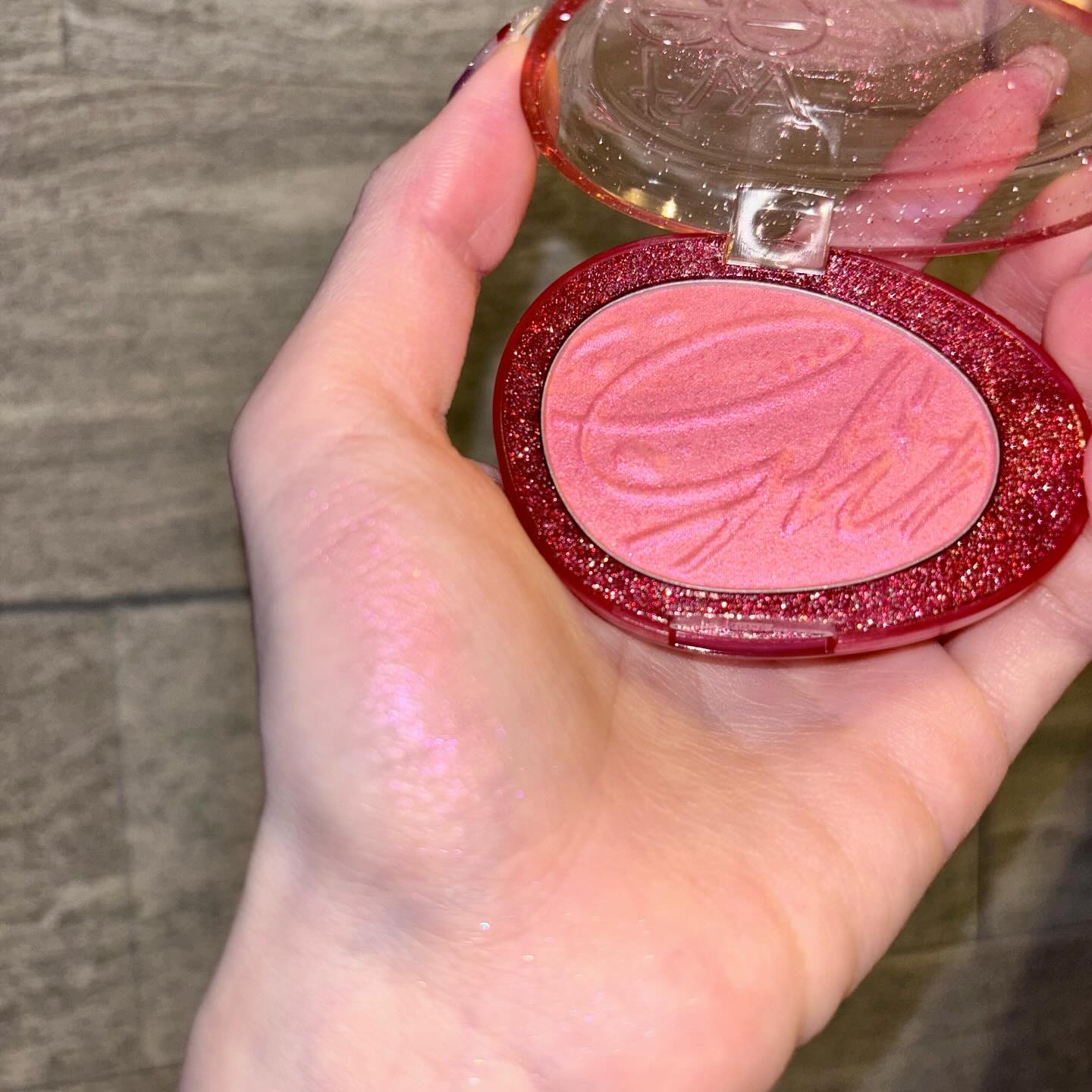 2025年冬新作パウダーハイライト】フィー グリッツストーンハイ