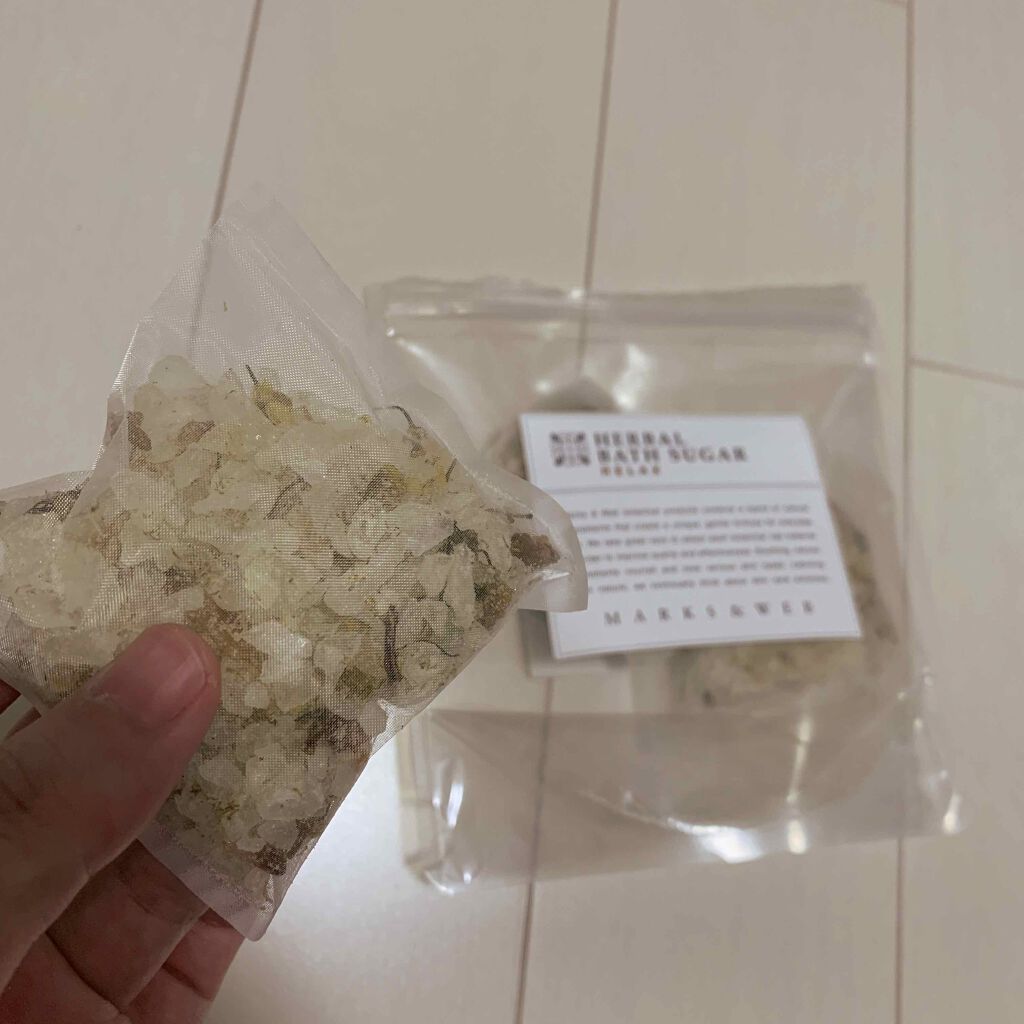 ハーバルバスシュガー リラックス/MARKS&WEB/無機塩系入浴剤を使ったクチコミ(2枚目)
