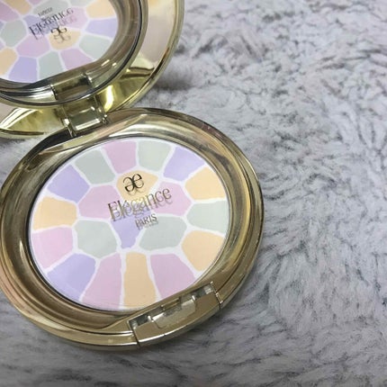 ラ プードル オートニュアンス/Elégance/プレストパウダーを使ったクチコミ(1枚目)