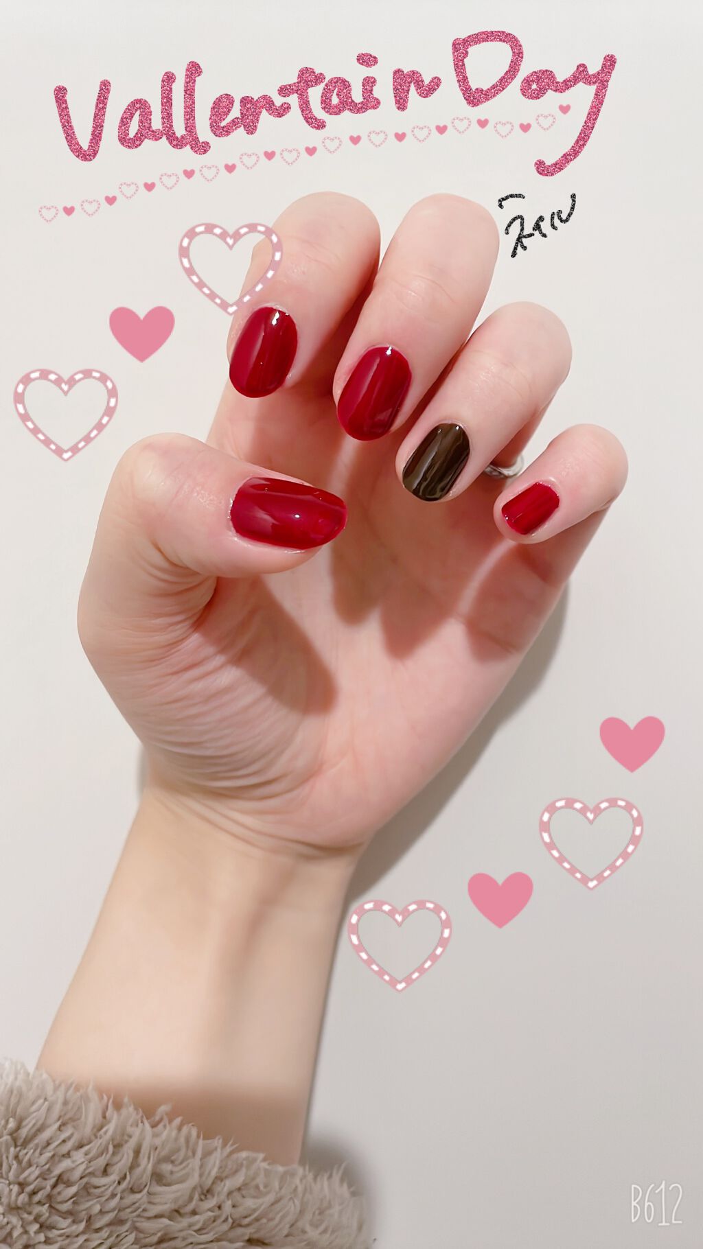 フレンドネイル(リニューアル品)	 2-23(33099)ビタースカーレット/DAISO/マニキュアを使ったクチコミ（1枚目）