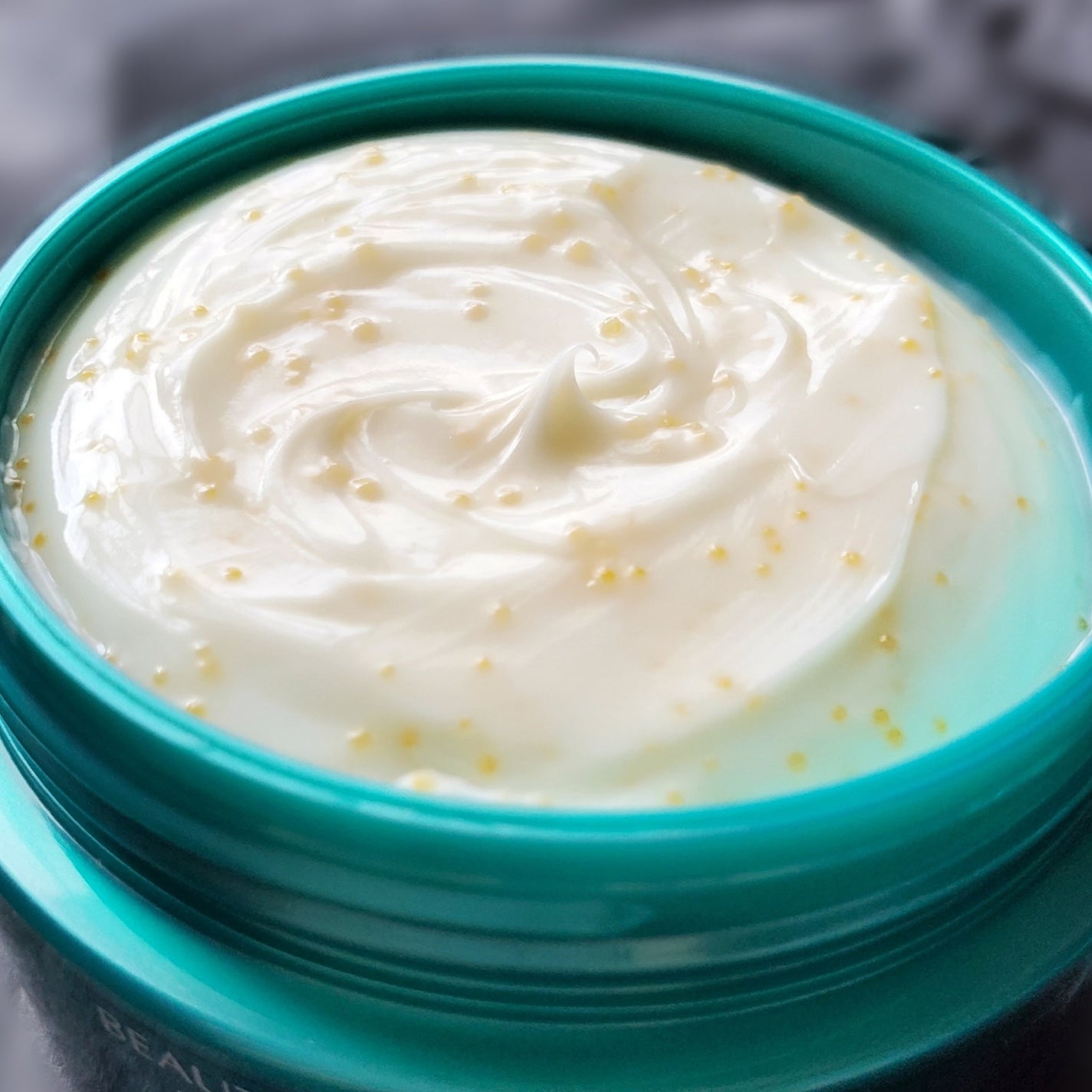 ビューティーチャージ ナイトスペリア/アトリックス/ハンドクリームを使ったクチコミ(2枚目)