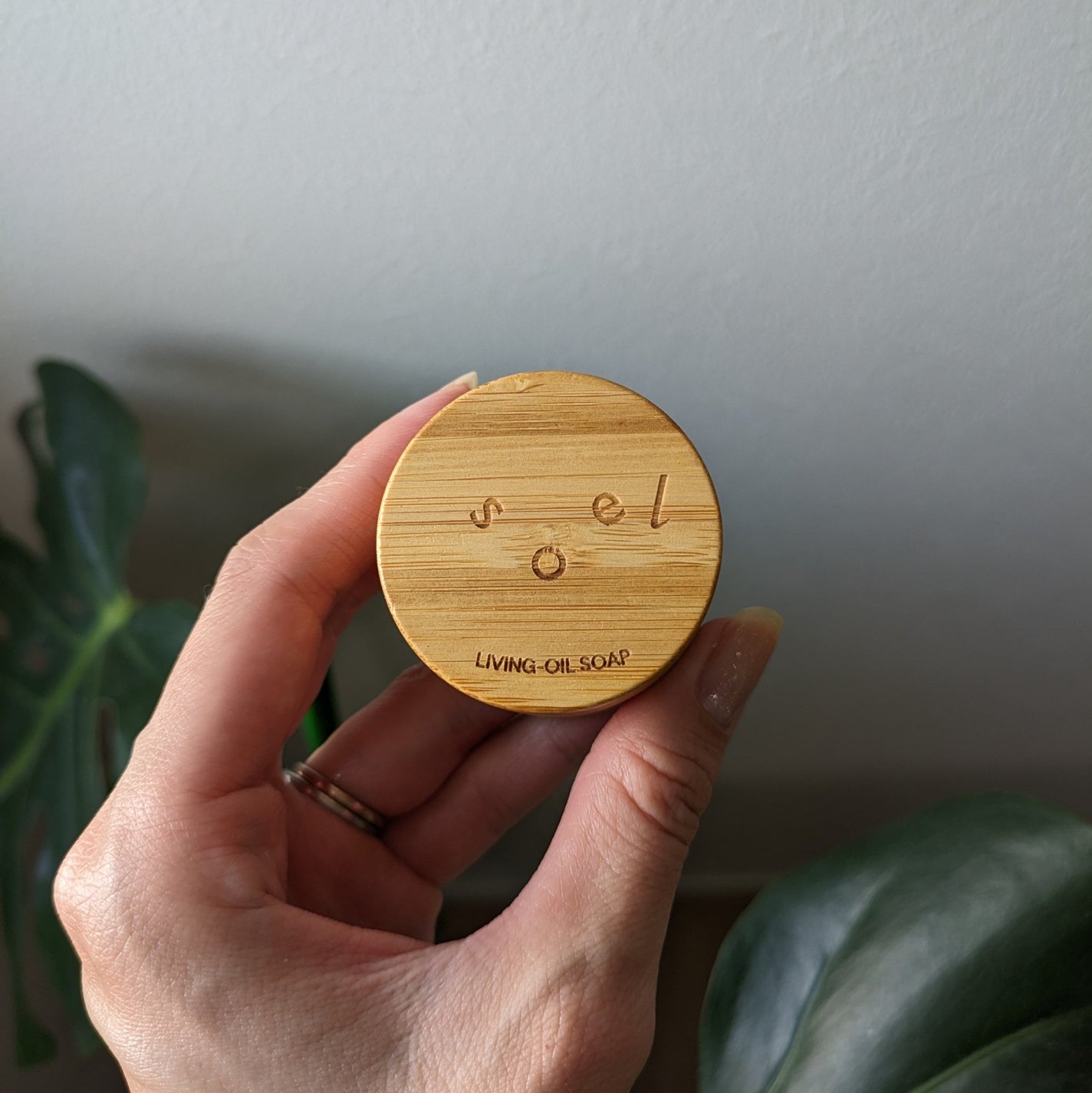 LIVING-OIL SOAP 生せっけん(洗顔・ボディソープ)/soel/洗顔石鹸を使ったクチコミ(1枚目)