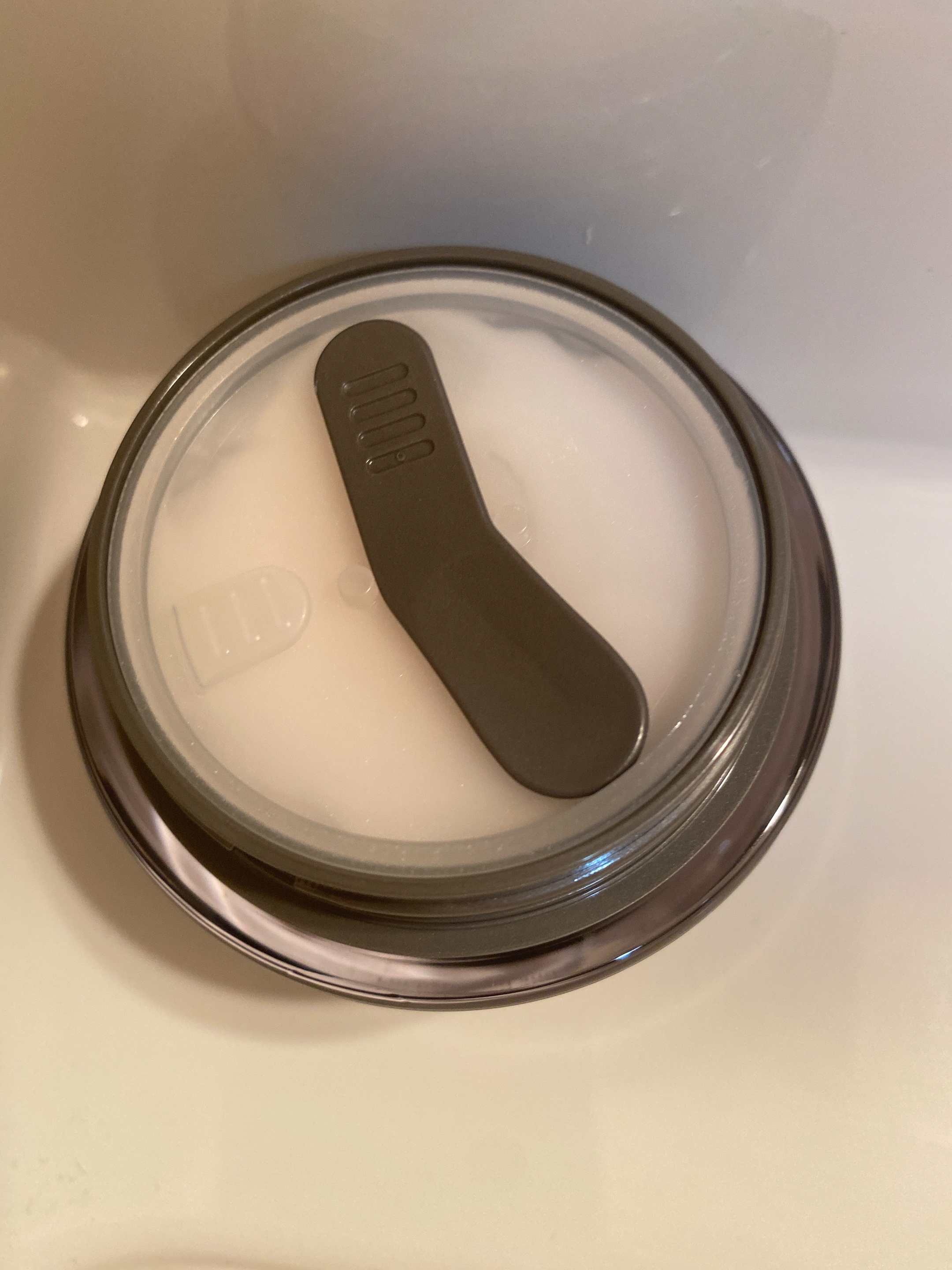 パーフェクトワン リフティングジェル/パーフェクトワン/オールインワン化粧品を使ったクチコミ（2枚目）