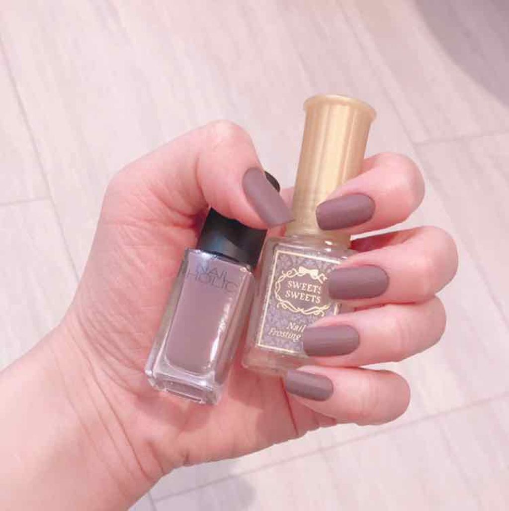 ネイルフロスティングコート/スウィーツ スウィーツ/ネイルトップコートを使ったクチコミ（1枚目）