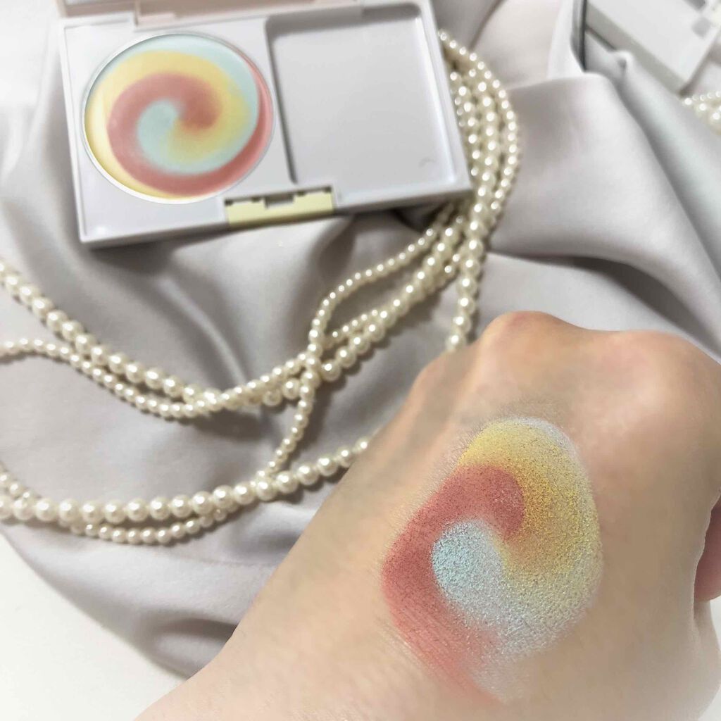 カラーブレンドグローファンデーション/ディエム クルール/クリーム・エマルジョンファンデーションを使ったクチコミ(4枚目)