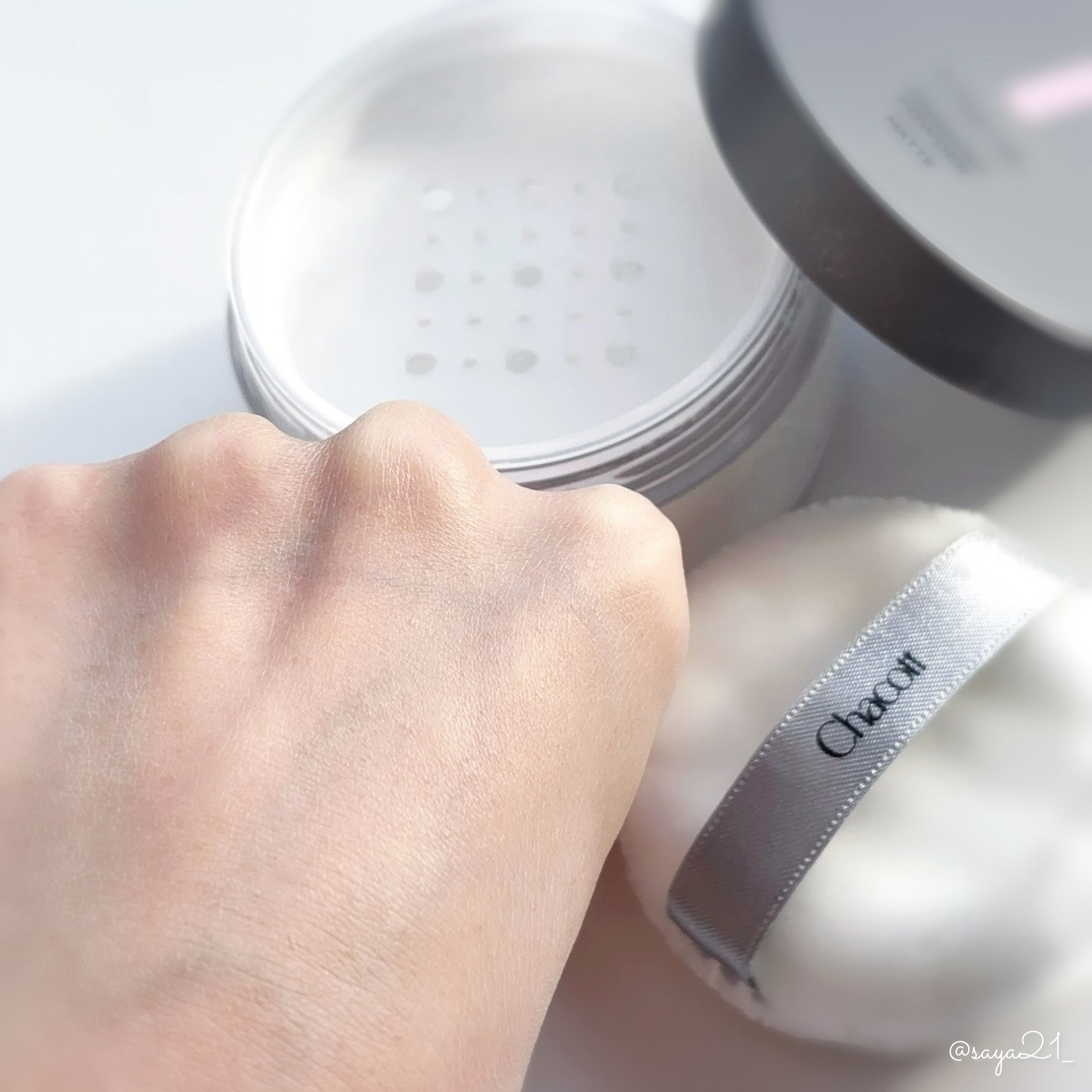 フィニッシングパウダー マット/チャコット・コスメティクス/ルースパウダーを使ったクチコミ（3枚目）