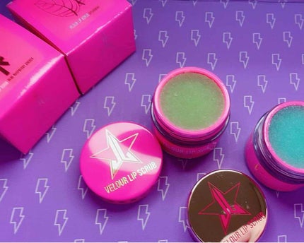 Velour Lip Scrub/Jeffree Star Cosmetics/リップスクラブを使ったクチコミ(1枚目)
