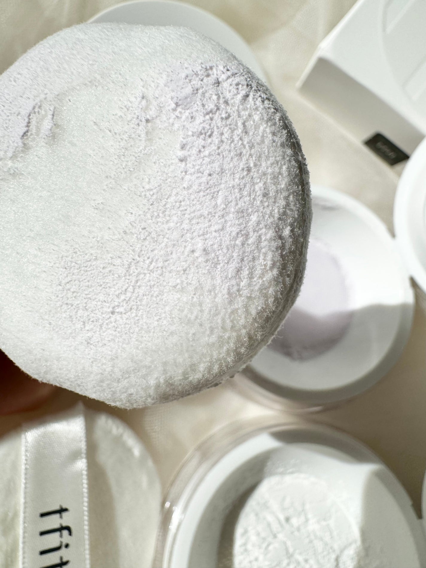 トランスルーセントセットフィニッシングパウダー/TFIT/ルースパウダーを使ったクチコミ(5枚目)