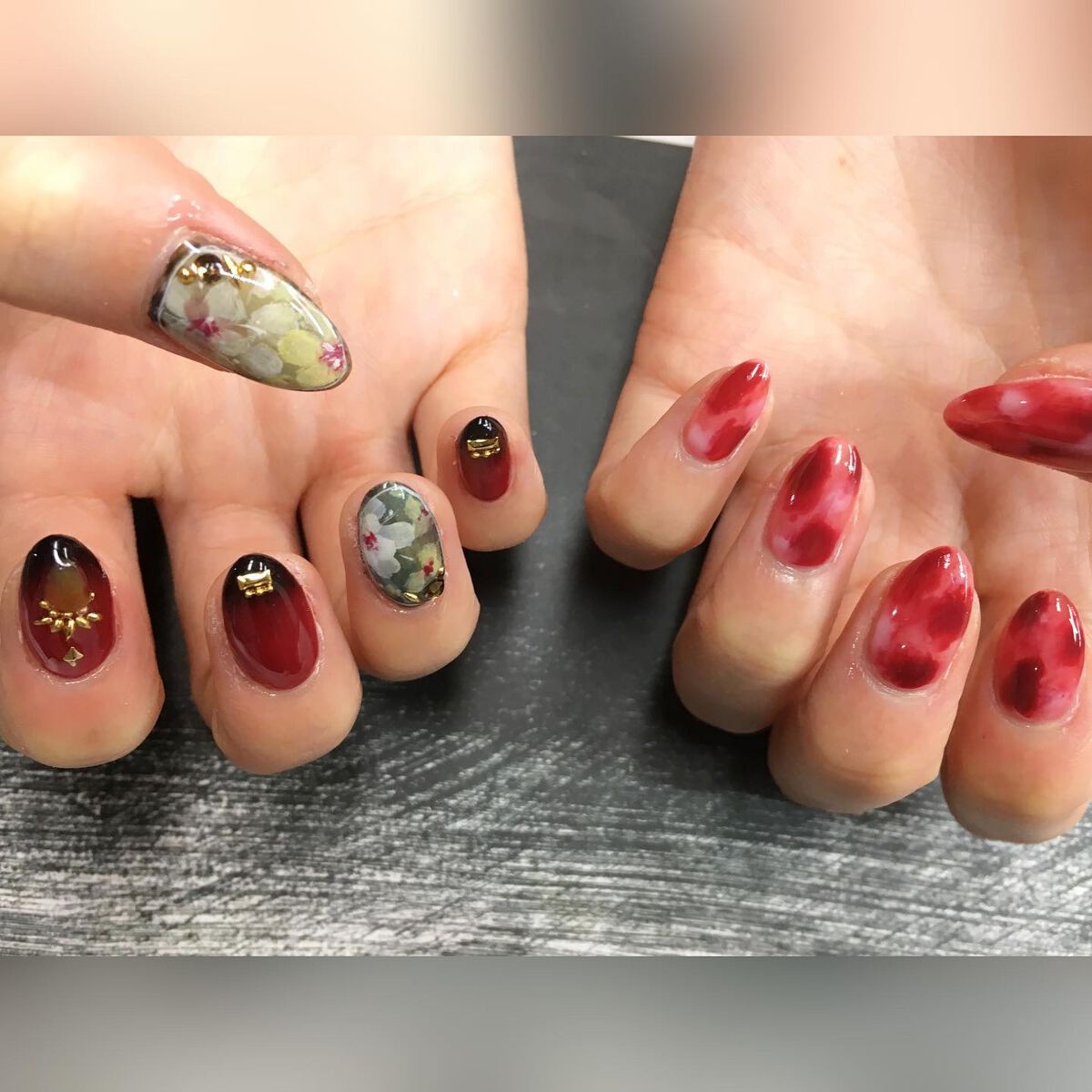 ボルドーが効いたちぐはぐネイル🫦
スタッズやブリオンの使い方がポイント👀

#ネイルデザイン
#ジェルネイル 
#ネイルアート 
#ニュアンスネイル 
#ちぐはくネイル