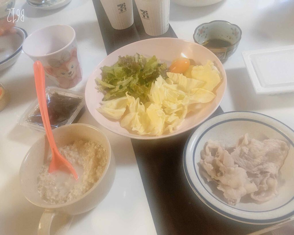 satou on LIPS 「一年前、食べるのが大好きで夜中にマック、ポテチ、お昼に起きてポ..」(2枚目)