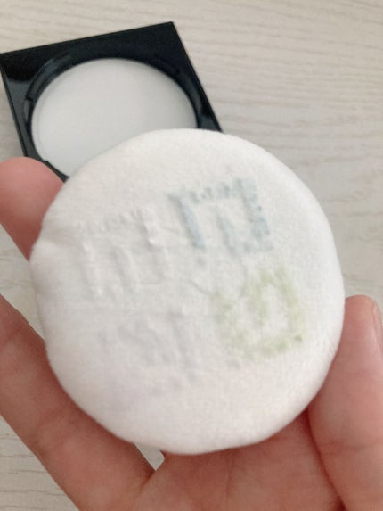 プリズム・リーブル/GIVENCHY/ルースパウダーを使ったクチコミ(3枚目)