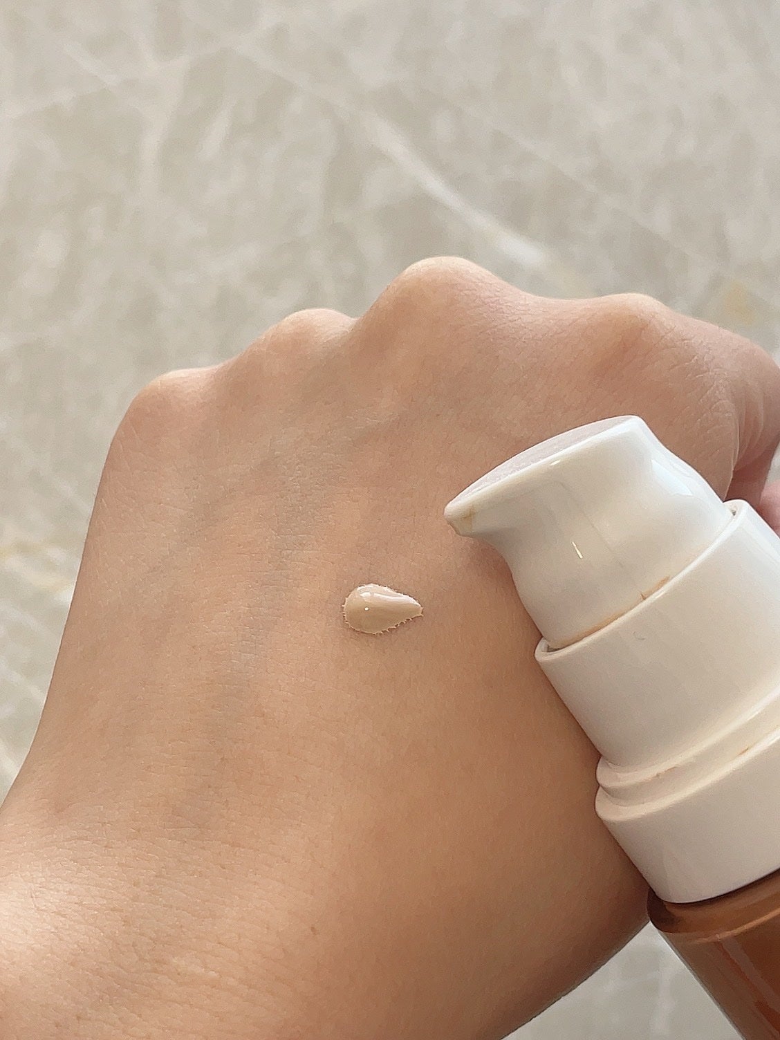 アンビシャス ビューティーセラムファンデーション/SINN PURETÉ/リキッドファンデーションを使ったクチコミ(2枚目)