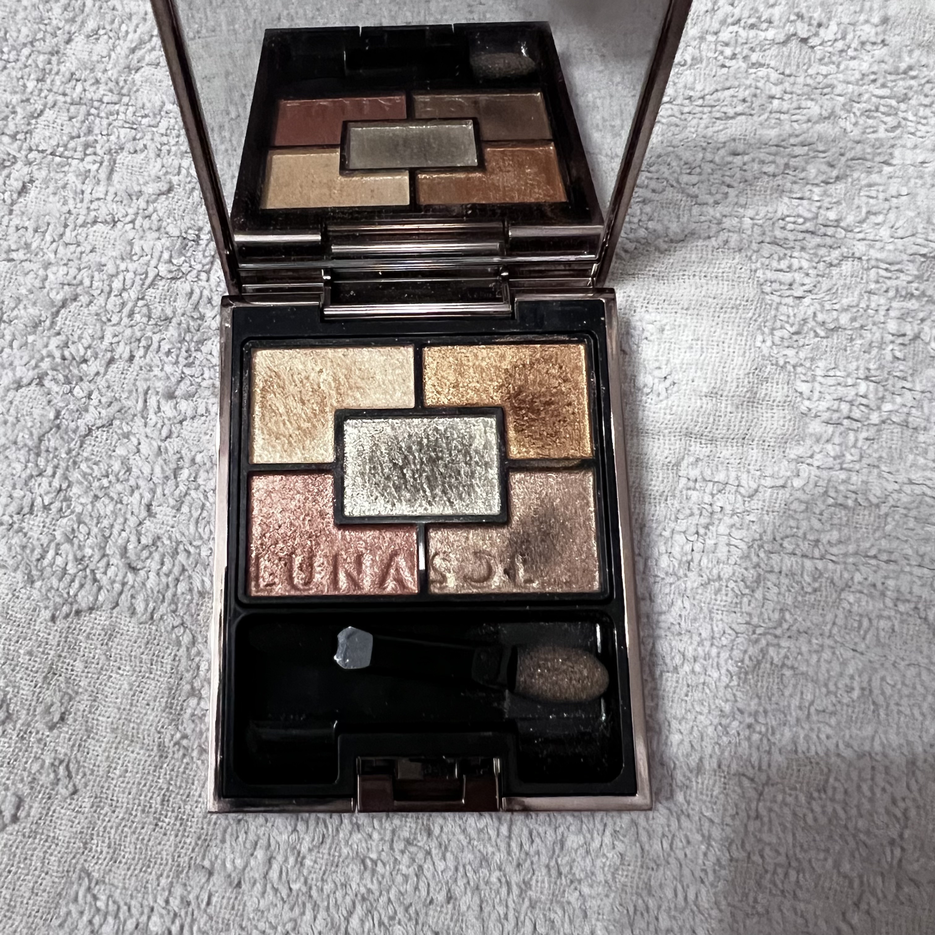 ジェミネイトアイズ N 01 CE/LUNASOL/アイシャドウパレットを使ったクチコミ（3枚目）