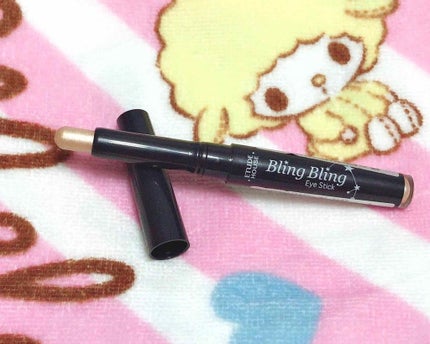 キラキラ アイシャドウ/ETUDE/スティックアイシャドウを使ったクチコミ(1枚目)