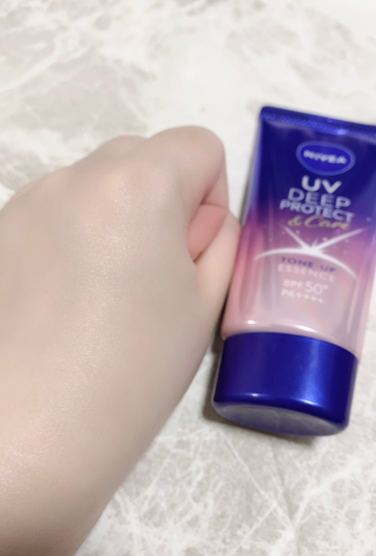 ニベアUV ディープ プロテクト&ケア トーンアップ エッセンス/ニベア/日焼け止めローションを使ったクチコミ(3枚目)