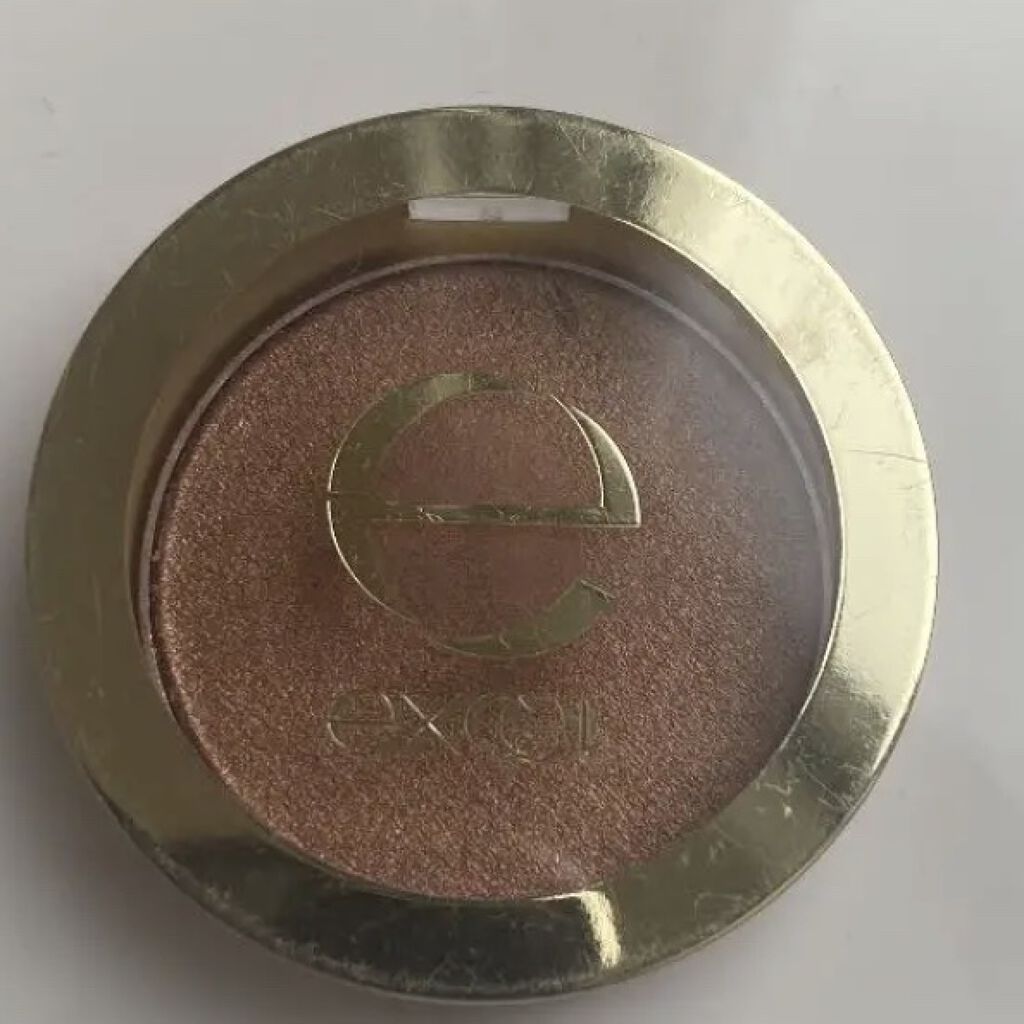 シャイニーシャドウ N/excel/単色アイシャドウを使ったクチコミ（1枚目）