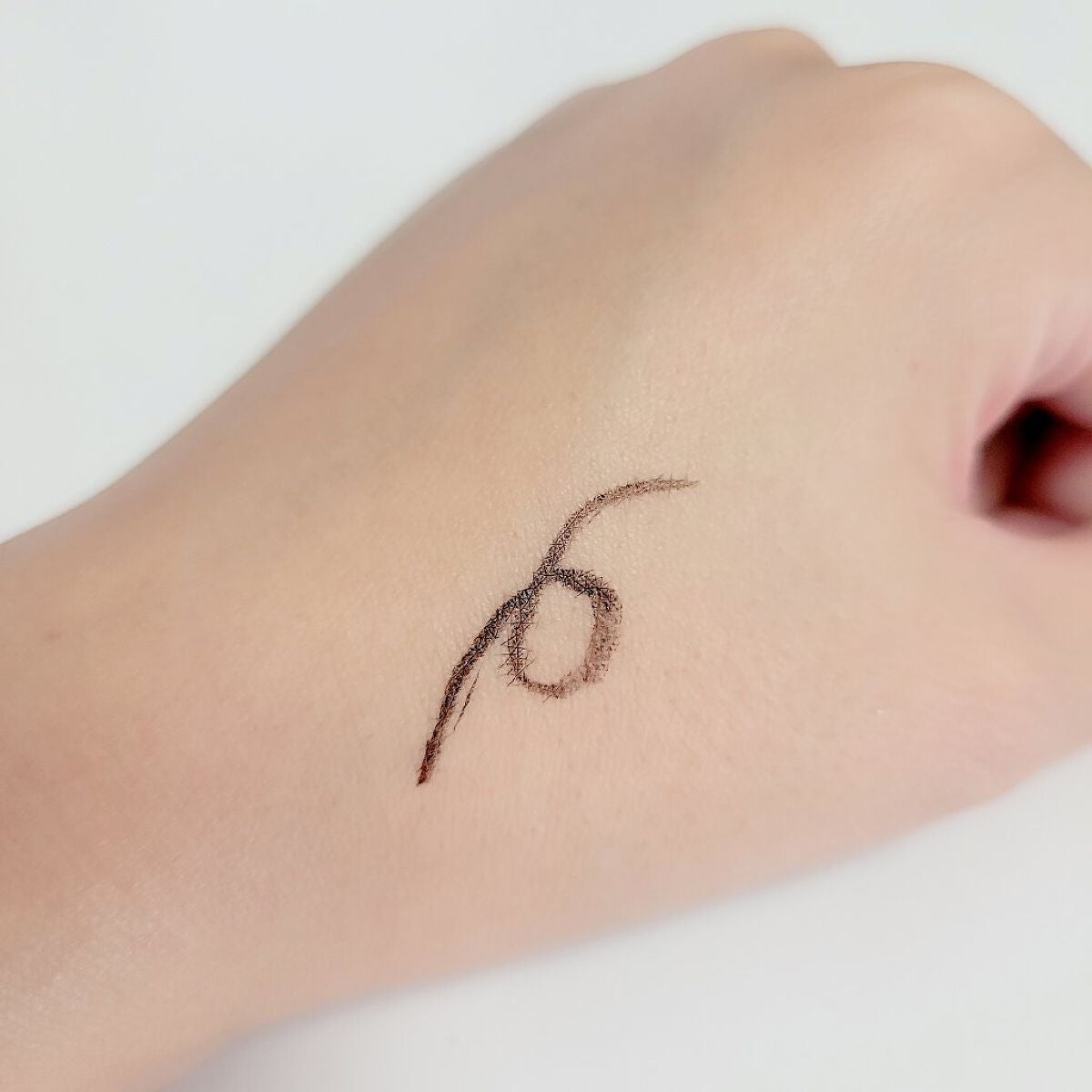 シルキーリキッドアイライナーWP/D-UP/リキッドアイライナーを使ったクチコミ(3枚目)