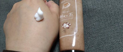 MEICA ハンドクリーム ホワイト&ティーのクチコミ「【使った商品】
MEICA
ハンドクリーム ホワイト&ティー
【商品の特徴】
ベタつきなし
.....」(3枚目)