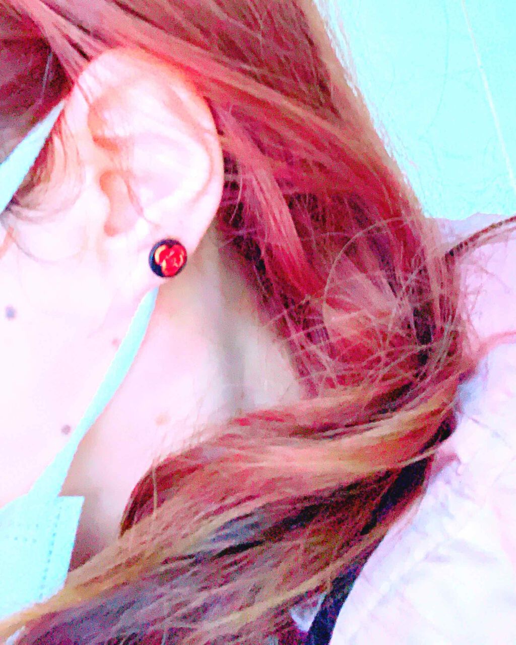 リサ・ラーソン♡クッションファンデマニア on LIPS 「では、本日のピアスちゃん❤✨先日、ご紹介した、Roseの紫と赤..」(3枚目)