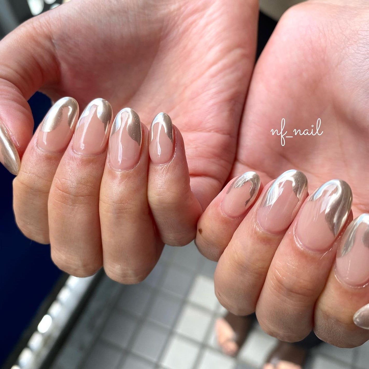 Natsumi◎nailist on LIPS 「.ニュアンスミラーフレンチ.#ネイル#ネイルデザイン#ネイ..」(1枚目)