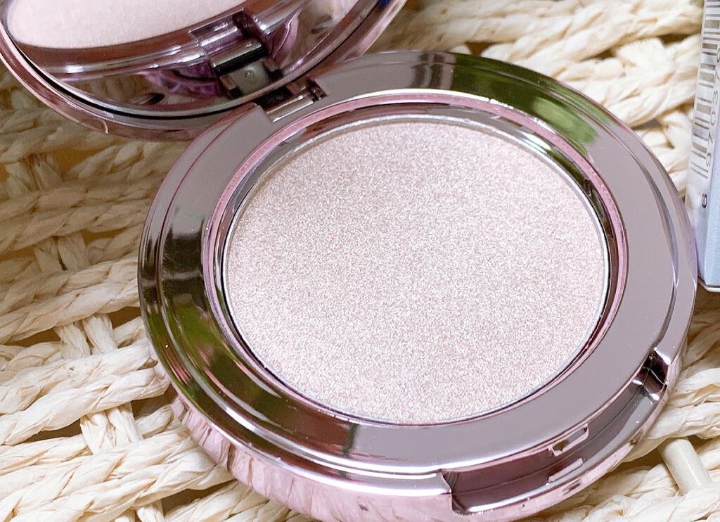 HEXZEハイライターパウダー/HEXZE（ヘックスゼ）/パウダーハイライトを使ったクチコミ（2枚目）