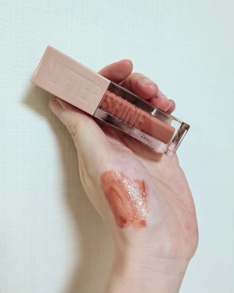 リフターシャイン 007 アーリーサンセット/MAYBELLINE NEW YORK/リップグロスを使ったクチコミ（2枚目）