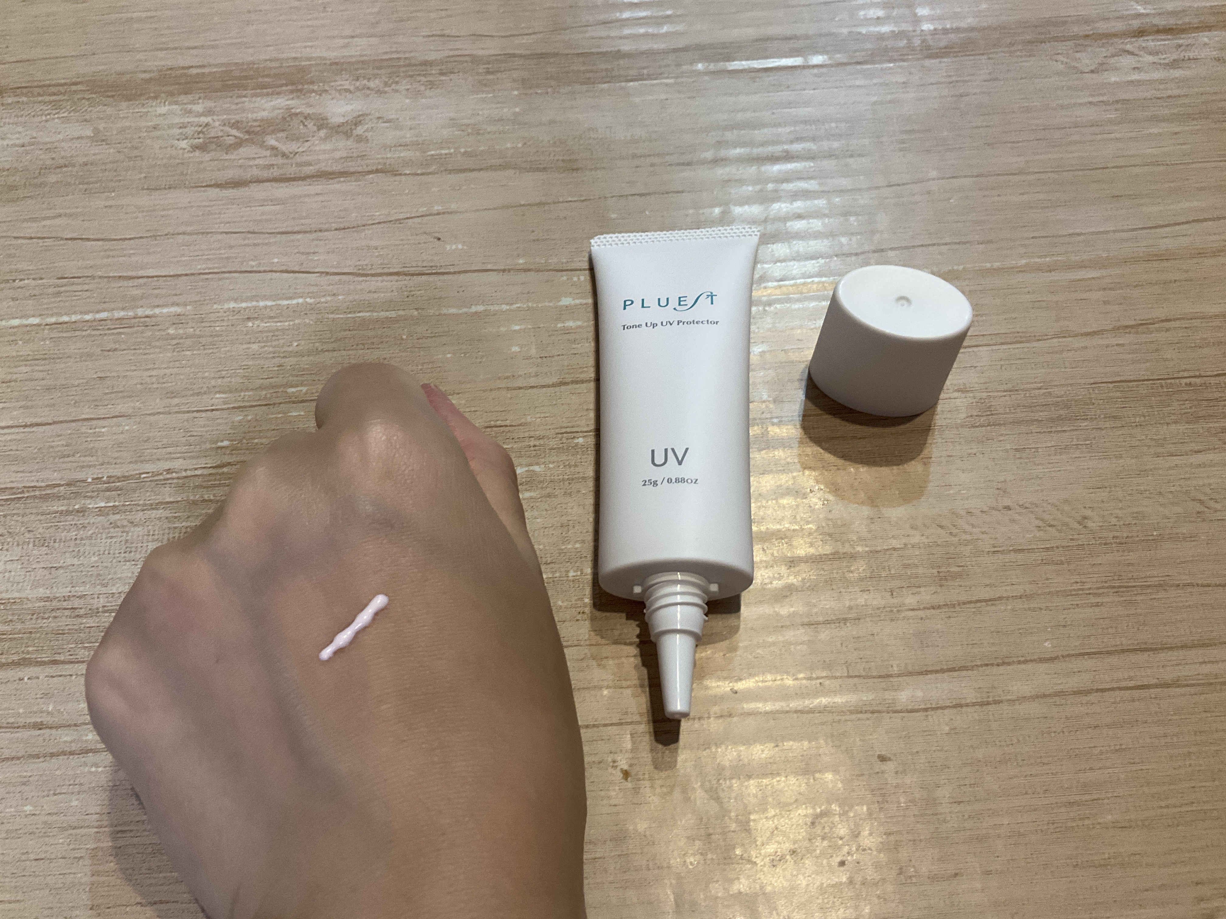 トーンアップUVプロテクター/PLUEST/日焼け止めクリームを使ったクチコミ（2枚目）