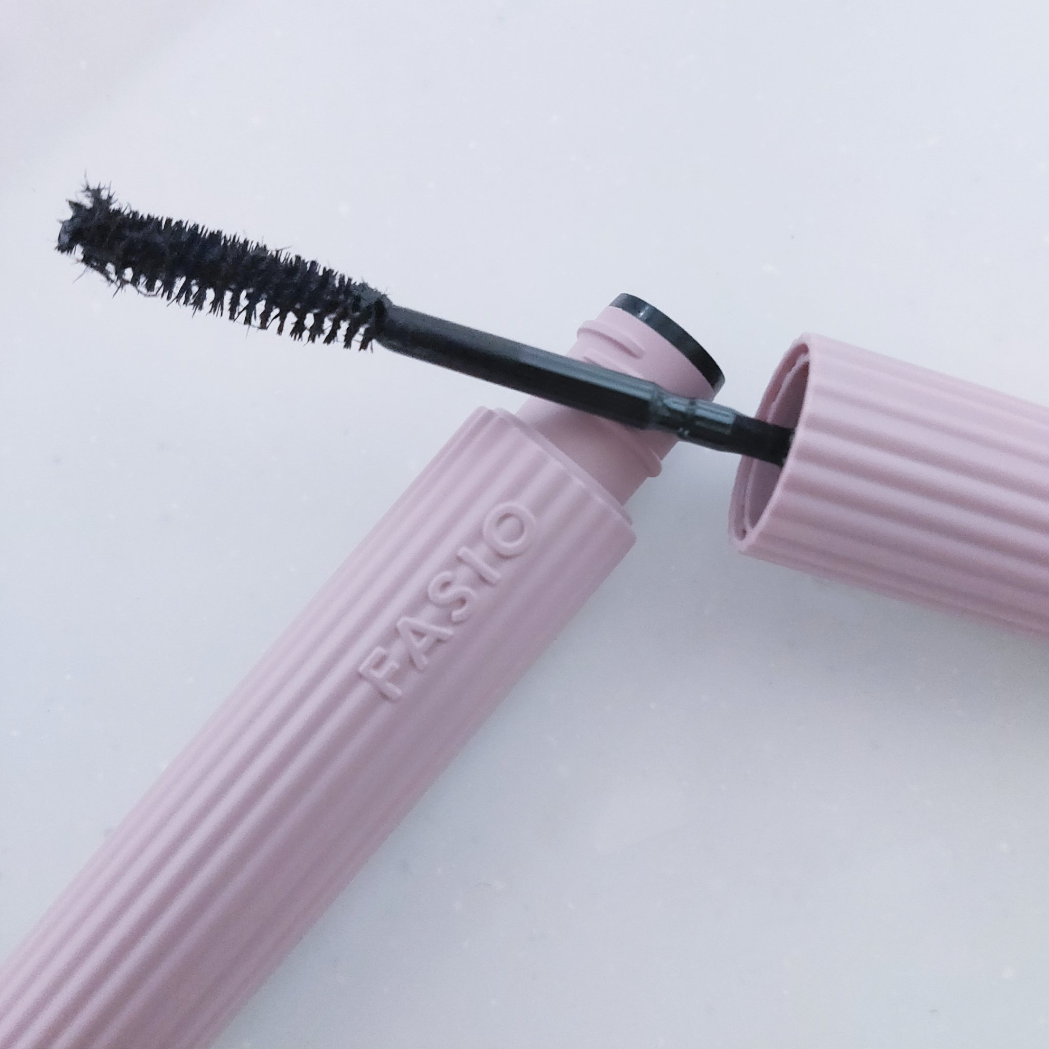 まつパ級 フィルム マスカラ (ロング&ボリューム)/FASIO/マスカラを使ったクチコミ（2枚目）