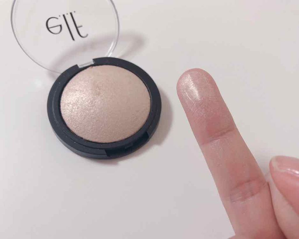 ベイクドハイライター/e.l.f. Cosmetics/パウダーハイライトを使ったクチコミ(2枚目)