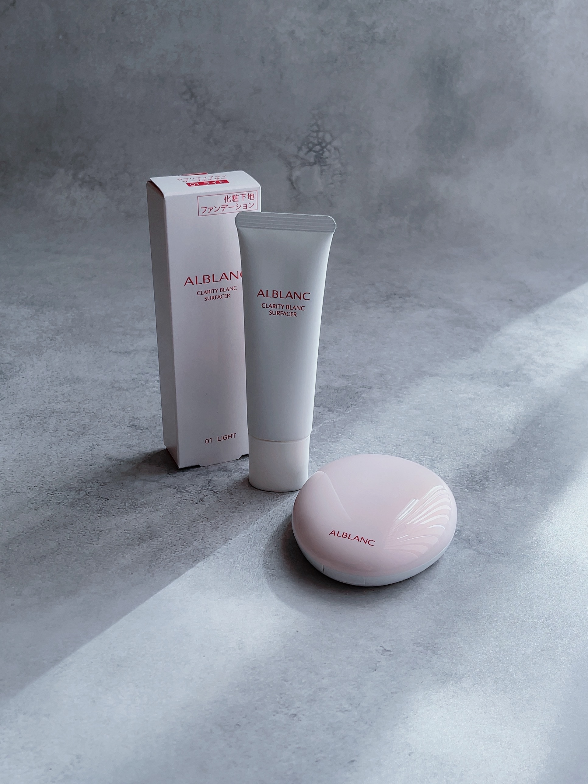 🎼.•*¨*•.¸¸🎶素肌っぽいのに整って見える、フォーマル素肌感に仕上げてくれる『クラリティブラン　サーフェイサー&フィニッシャー(ライトピンク)🎼.•*¨*•.¸¸🎶

☘️サーフェイサー
毛穴•微細な凹凸までなめらかに仕上げ、