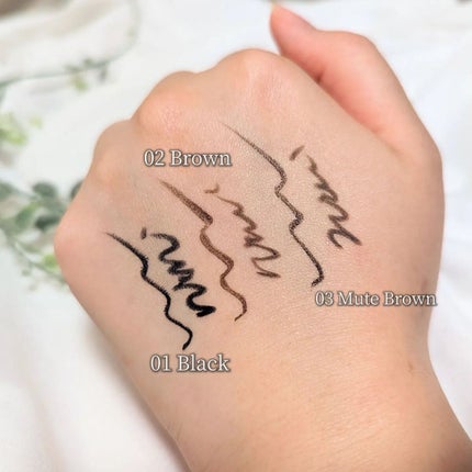 スリムエッジデュアルアイライナー/nobev/リキッドアイライナーを使ったクチコミ(3枚目)