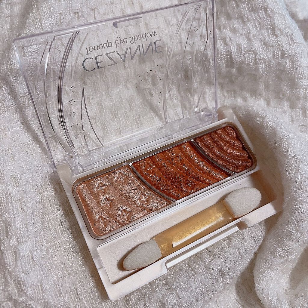 トーンアップアイシャドウ/CEZANNE/アイシャドウパレットを使ったクチコミ(2枚目)