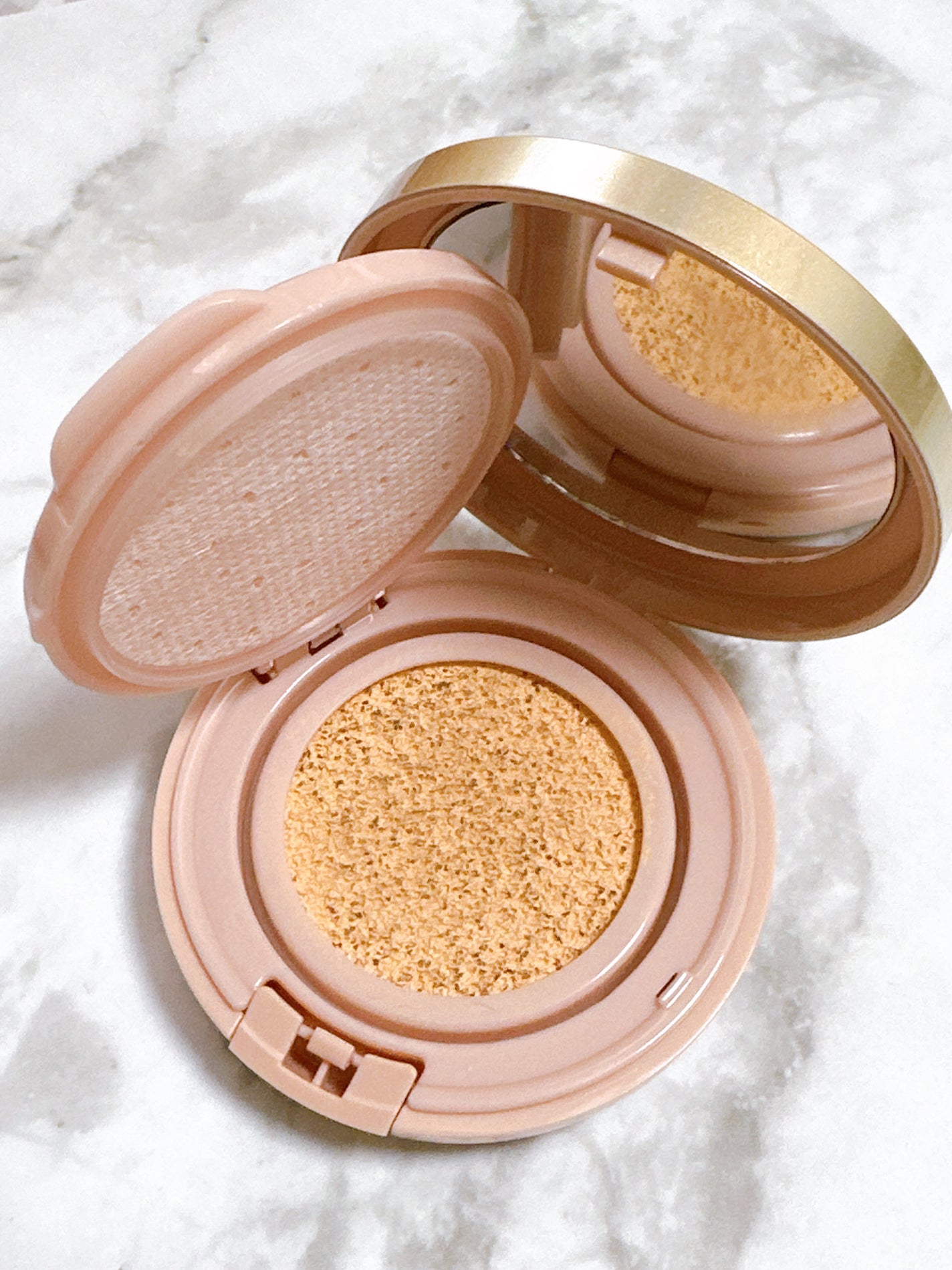 シースルー ヴェール コンパクト/PAUL & JOE BEAUTE/ファンデーションを使ったクチコミ(3枚目)